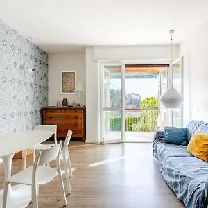 Sea View With Private Garden Apartment